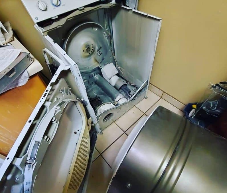 Choosing Between Washer and Dryer Repair vs. Replacement in Tucson